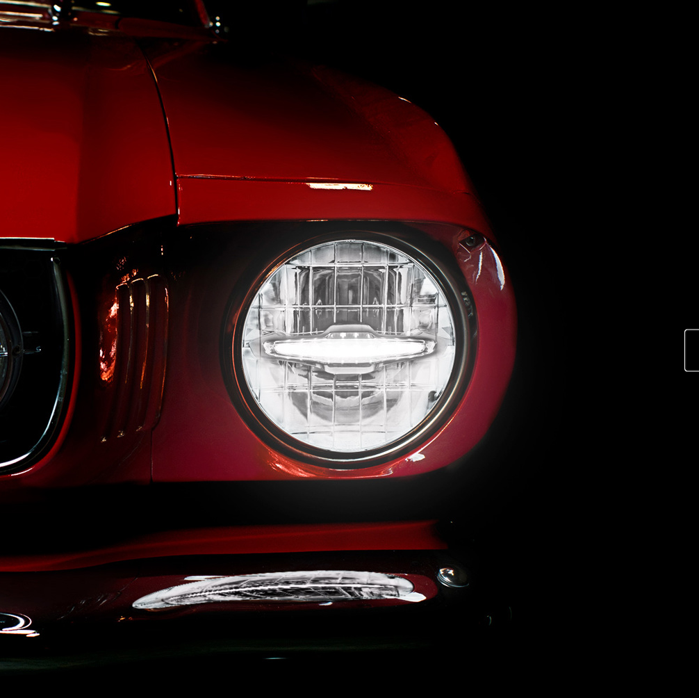 UNIVERSAL ULTRALIT - 3 High Power LED 7" Headlight With 10 White LED Position Light
