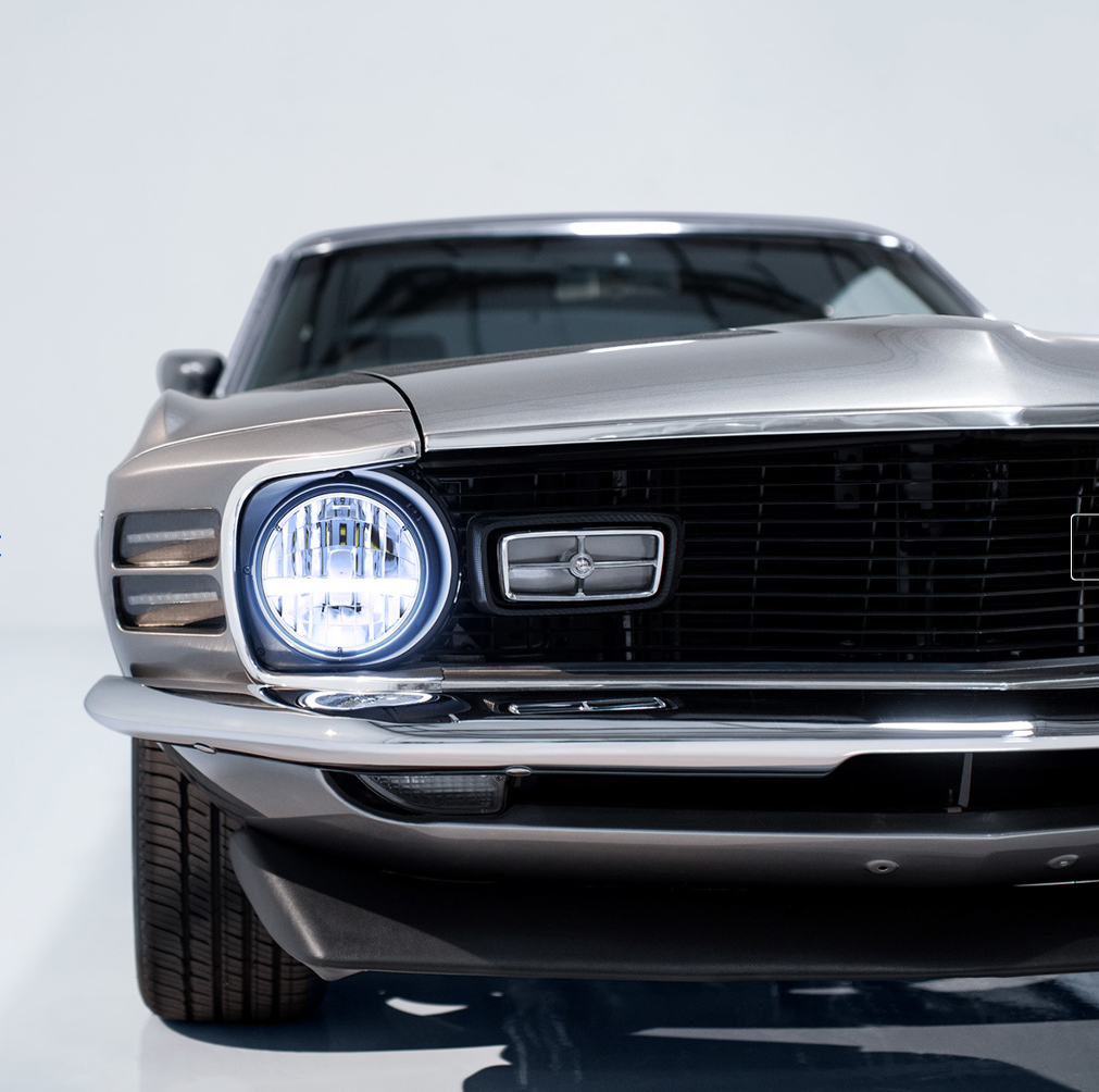 UNIVERSAL ULTRALIT - High Power LED 7" Headlight With Turn Signal & White Position Light Bar